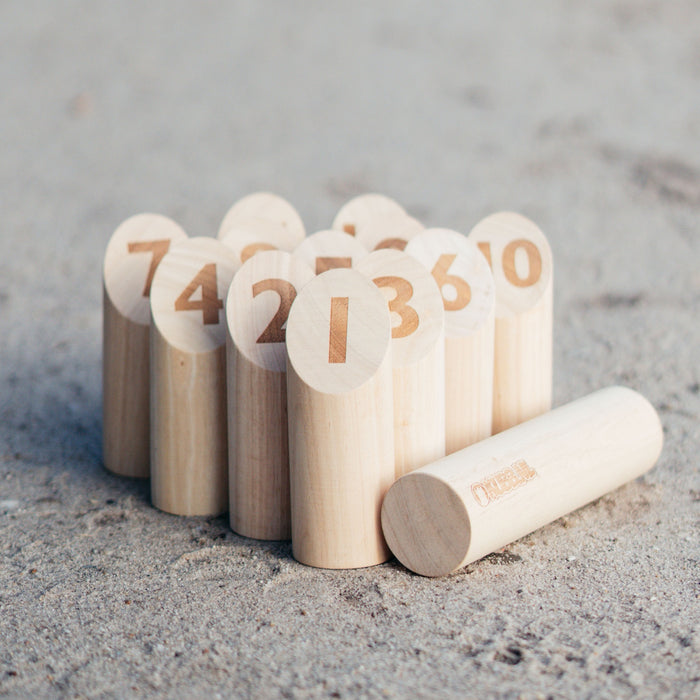 Nummer Kubb Go met genummerde kegels van rubberhout